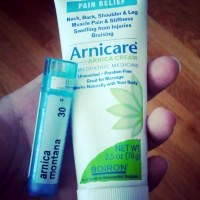 Eyelid surgery recovery with arnica